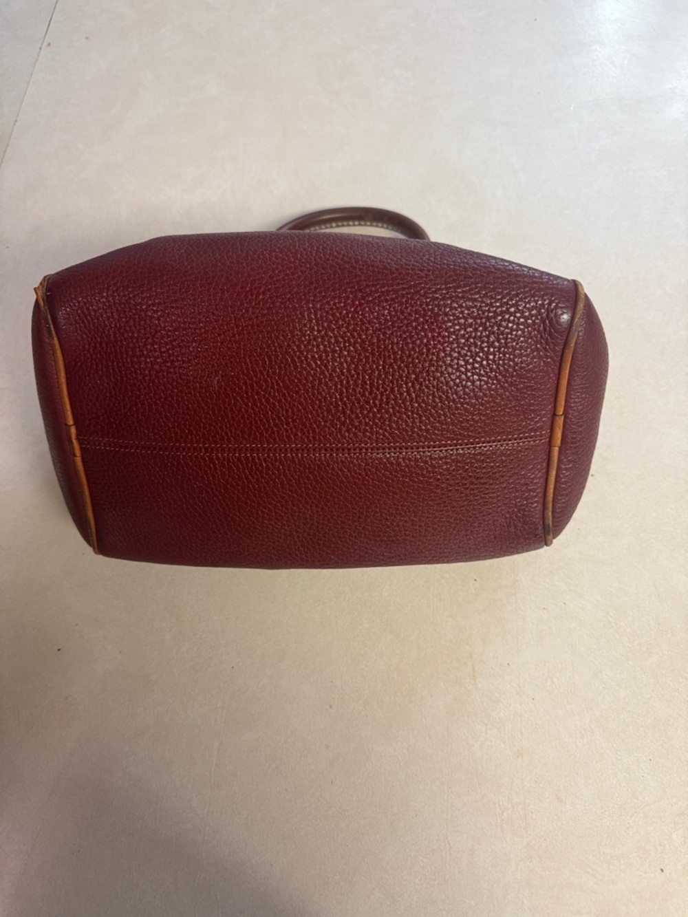 Dooney & Bourke Burgundy Pebble Leather Satchel with Tan Trim VINTAGE β¦οΈπΈπΌπ― - Picture 3 of 14
